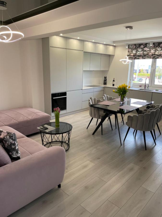 Apartament Luxlook Nowy Sacz Bagian luar foto