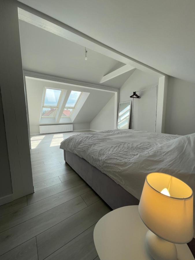Apartament Luxlook Nowy Sacz Bagian luar foto
